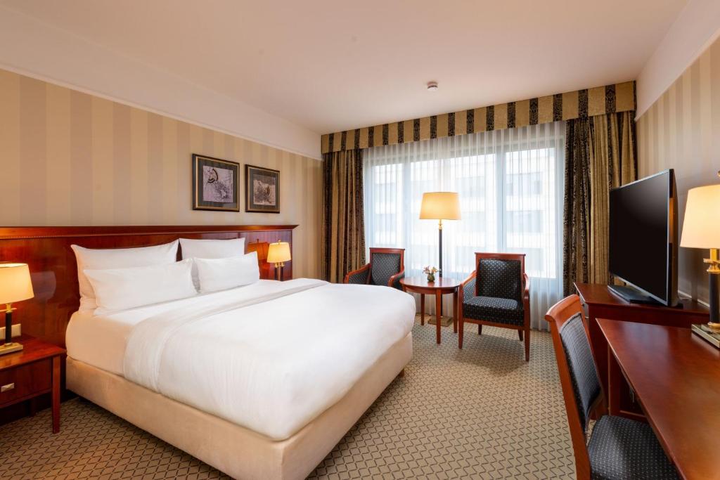 TV/Unterhaltungsangebot in der Unterkunft JW Marriott Hotel Berlin