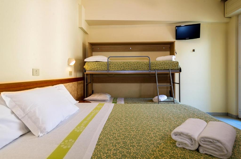 Hotel Miramare - Silvi Marina - Habitación Cuádruple Superior