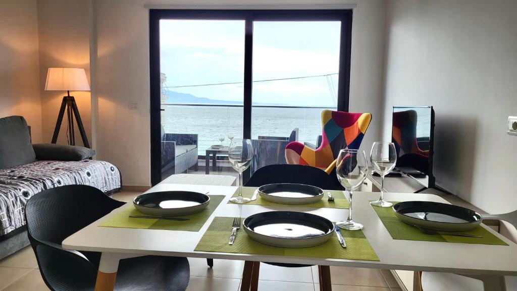Modern Sea View Apartments - Image 9