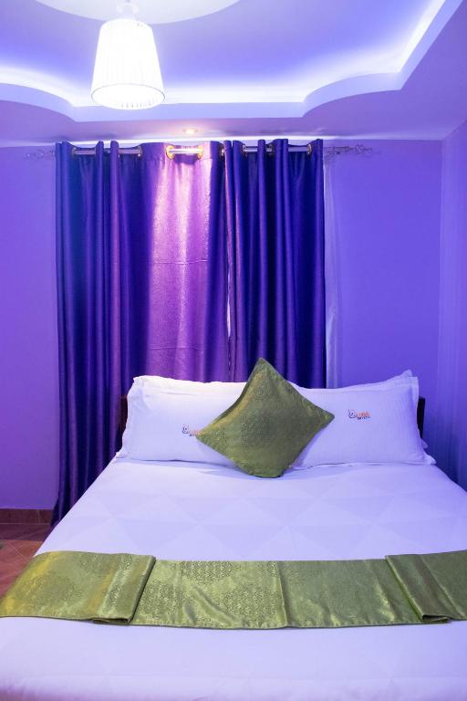 Postel nebo postele na pokoji v ubytování Luna hotel