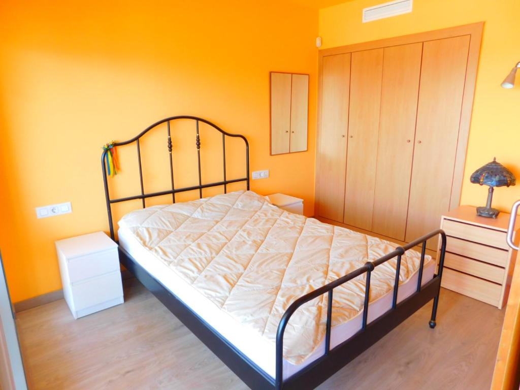 Posteľ alebo postele v izbe v ubytovaní GMID IMMO A222 Gregal Piso 2 habitaciones, parking y piscina