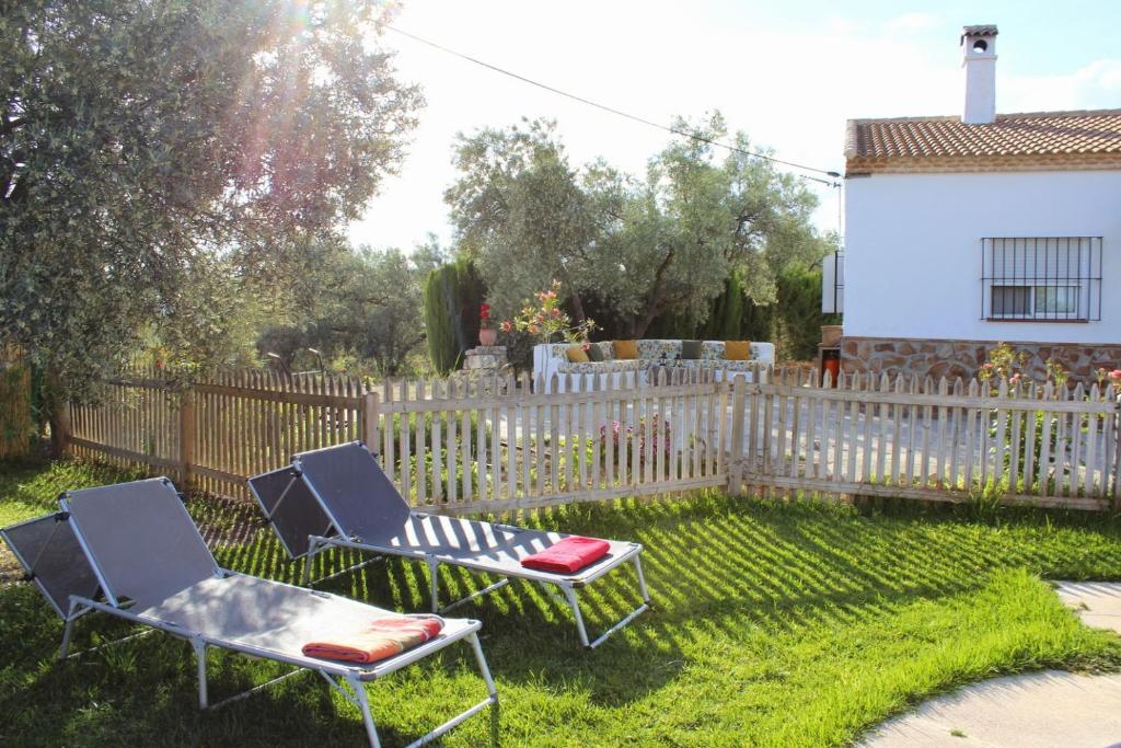 Vonkajšia záhrada v ubytovaní El Llano de la Encina