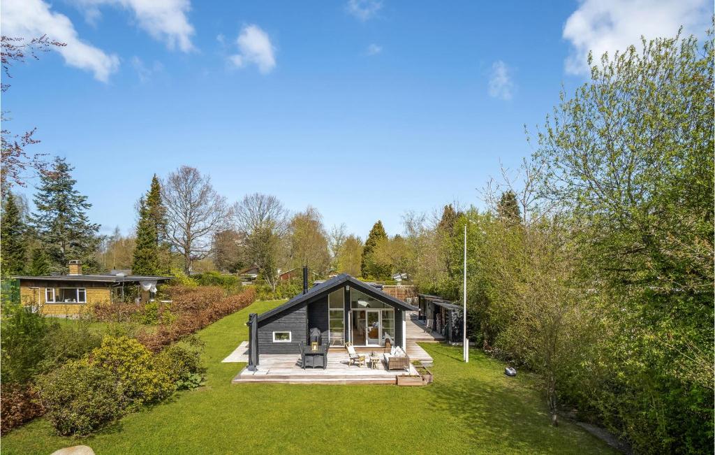 Zahrada ubytování Nice Home In Dronningmølle With Wifi