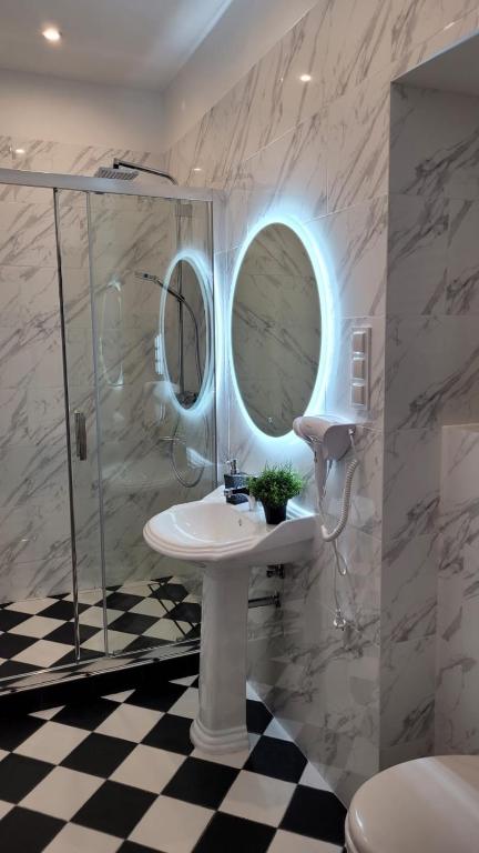 Movo II Old Town Apartments - 11