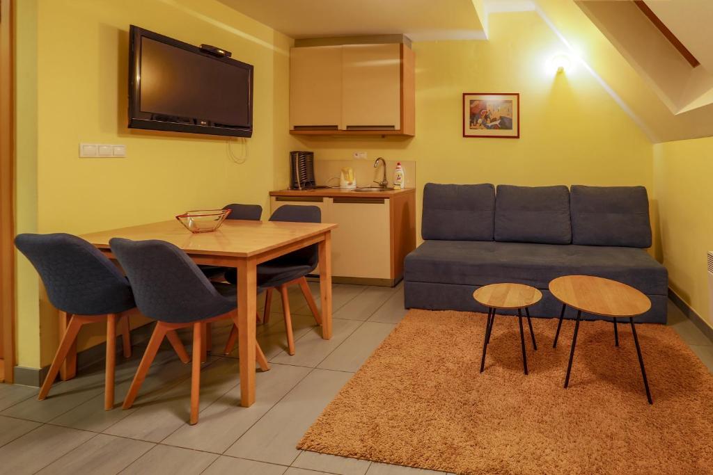 Kuchyň nebo kuchyňský kout v ubytování Apartmánový dom Fatrapark 1 s Wellness - Hlavná recepcia