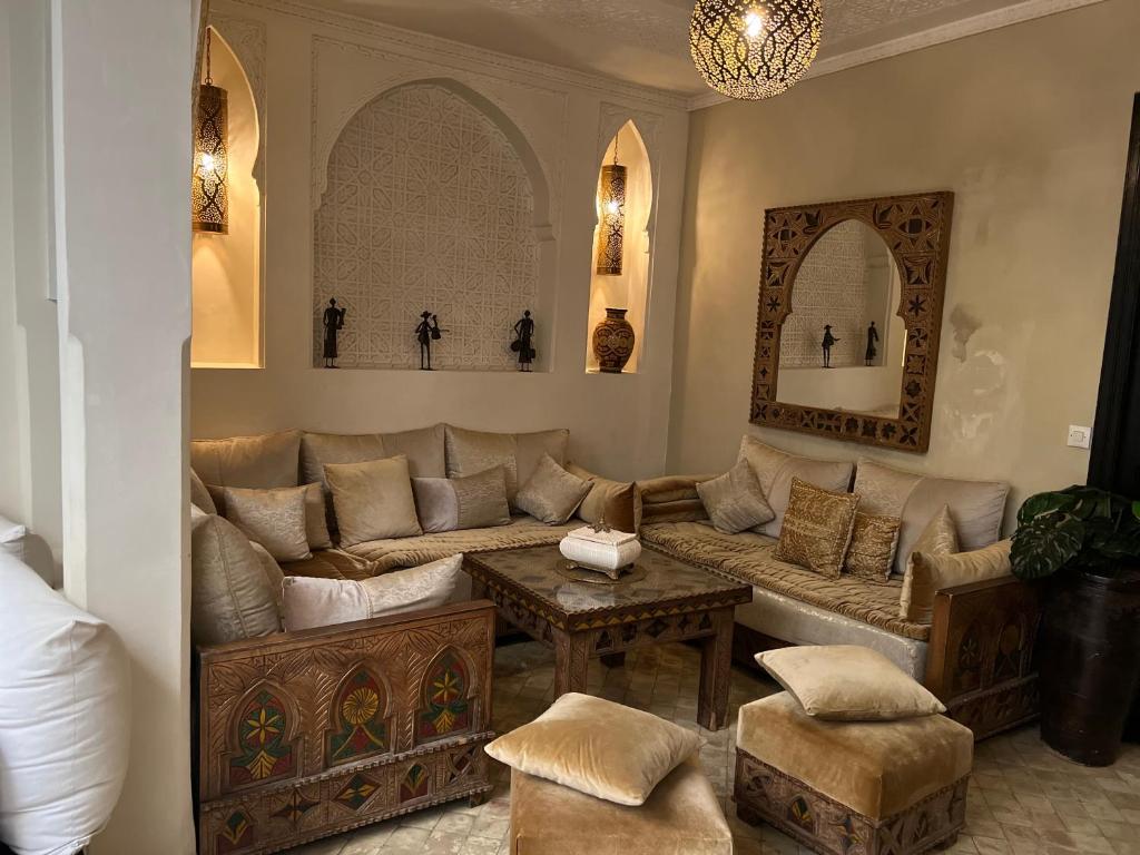 Posezení v ubytování Riad Rêve d'Or