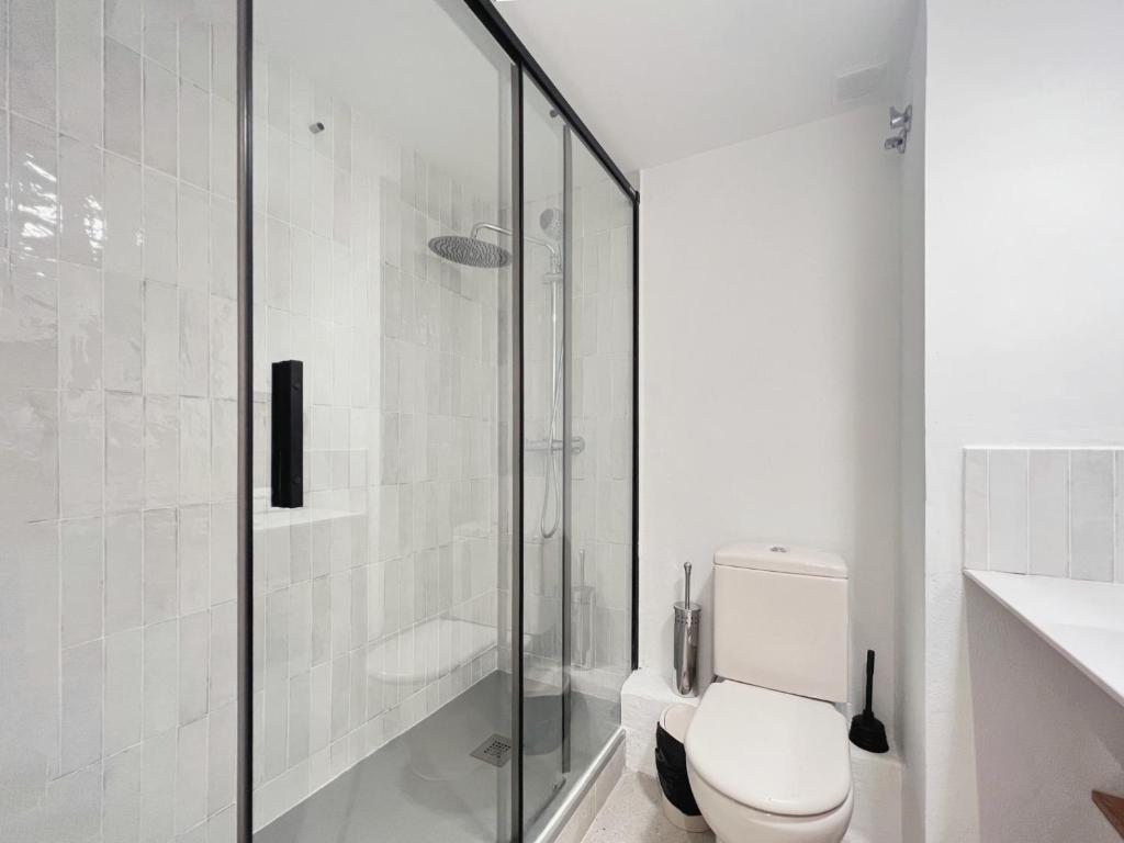 A bathroom at Stay U-nique Apartments Urquinaona II