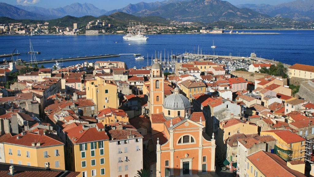 Fotografia z galérie ubytovania Superbe T2 calme & confortable - très bien situé! v destinácii Ajaccio