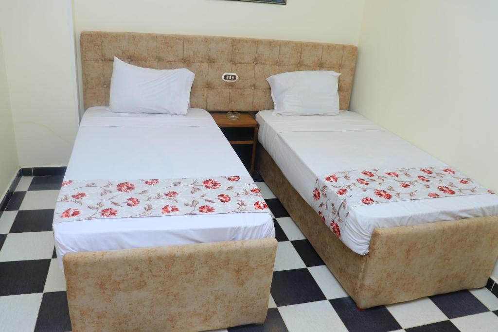 Royal City Hotel - Standard Double Or Twin Room