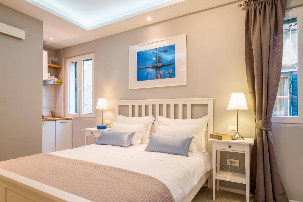 Serenity Split Apartments - 1