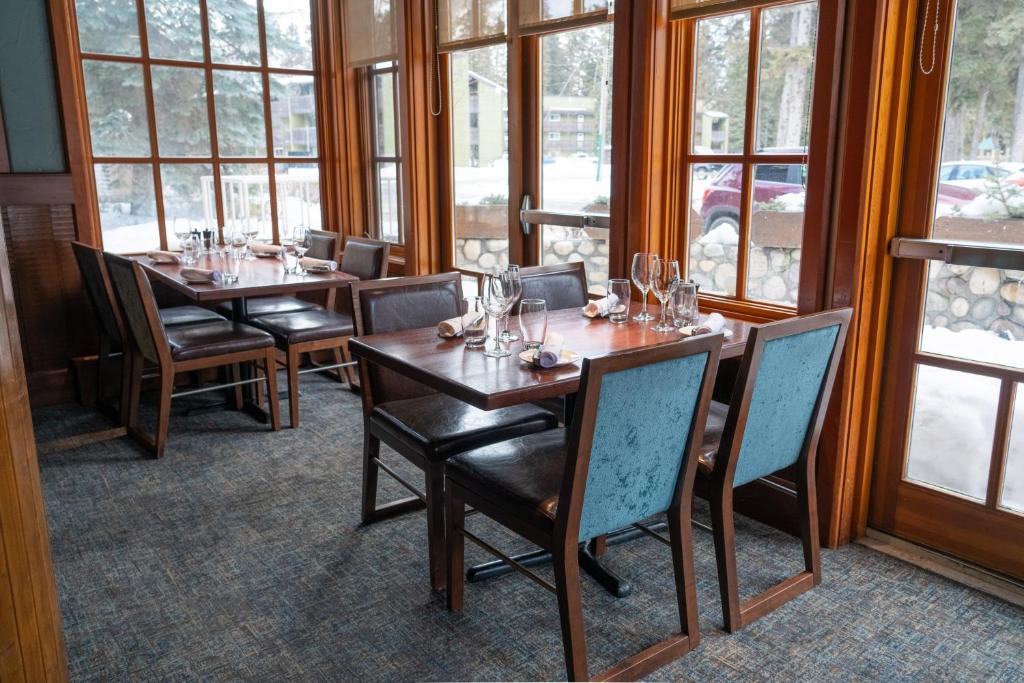 Banff Caribou Lodge and Spa photo