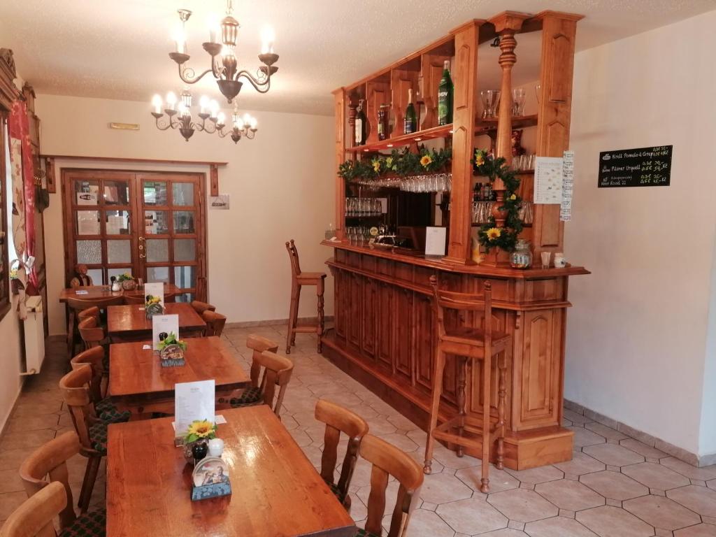 Lounge nebo bar v ubytování Hotýlek na Mýtě