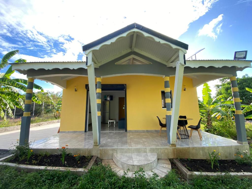 Maison créole, AnseBertrand (updated prices 2024)