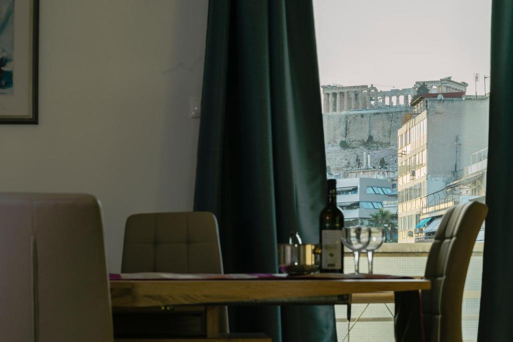 Acropolis view apartment in Athens