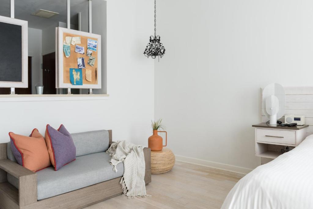 Bungalow Hotel photo