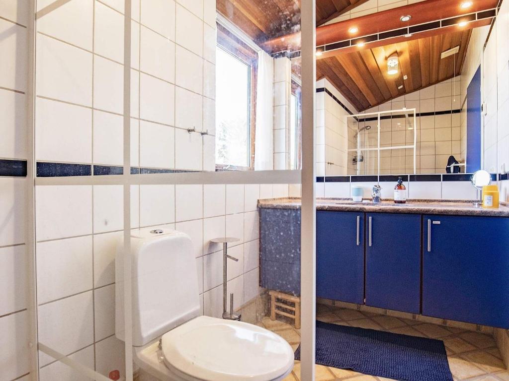 Koupelna v ubytování 8 person holiday home in Skagen-By Traum