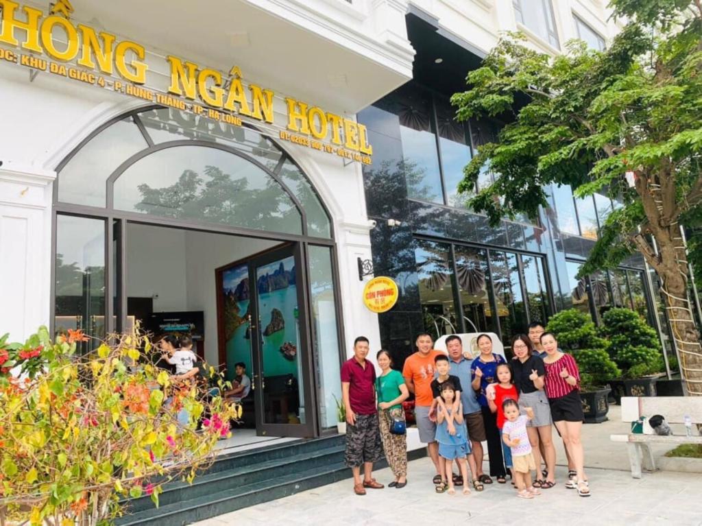 Επισκέπτες που μένουν στο Hong Ngan Hotel