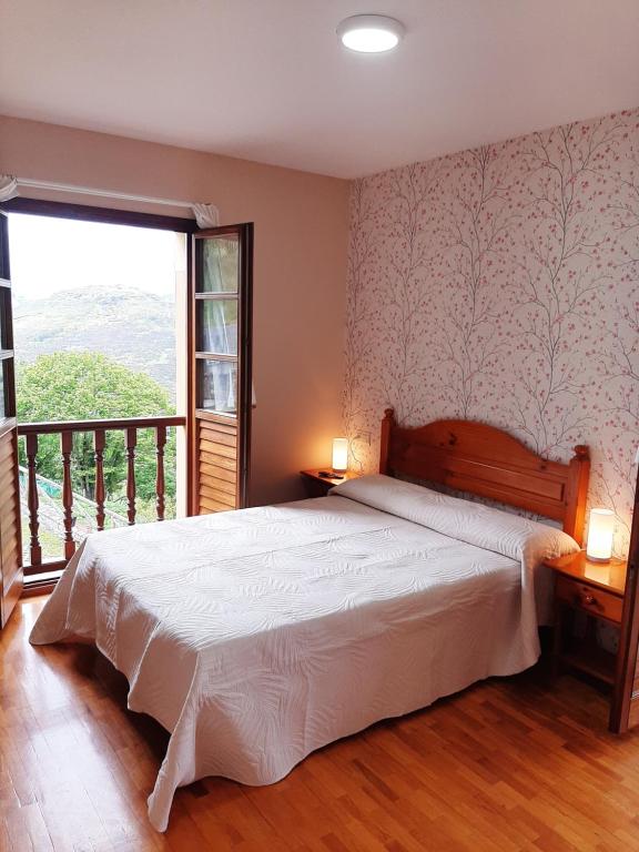 A bed or beds in a room at Valle la Fuente