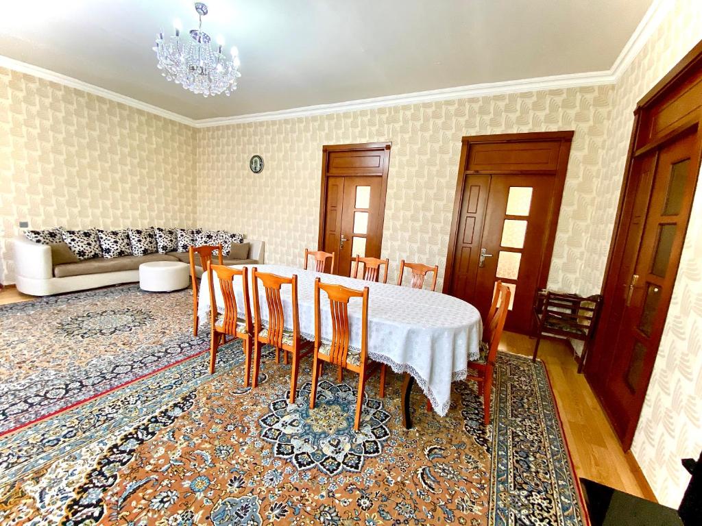 Posezení v ubytování House in Quba