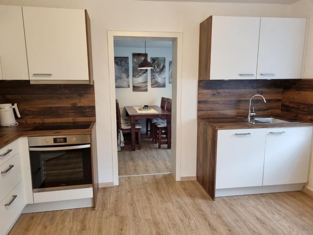 Kuchyň nebo kuchyňský kout v ubytování Ferienhaus Stefan