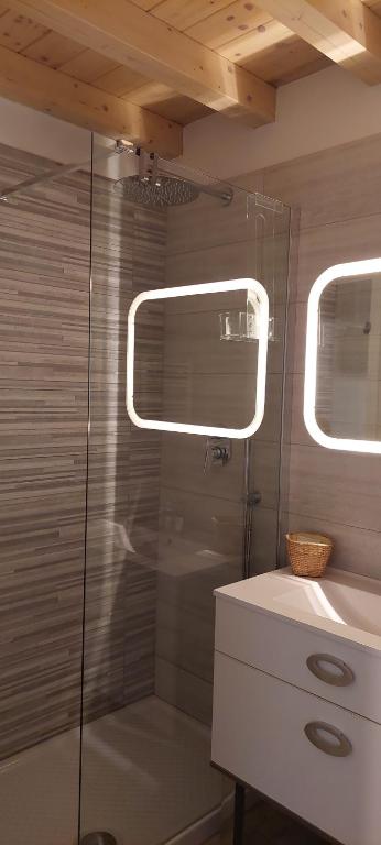 Koupelna v ubytování TRANI LA GRAZIA b&b