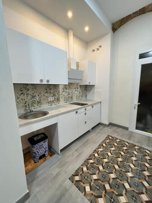 Kuchyň nebo kuchyňský kout v ubytování APARTAMENTO VEEDOR BUENAS COMPAÑIAS