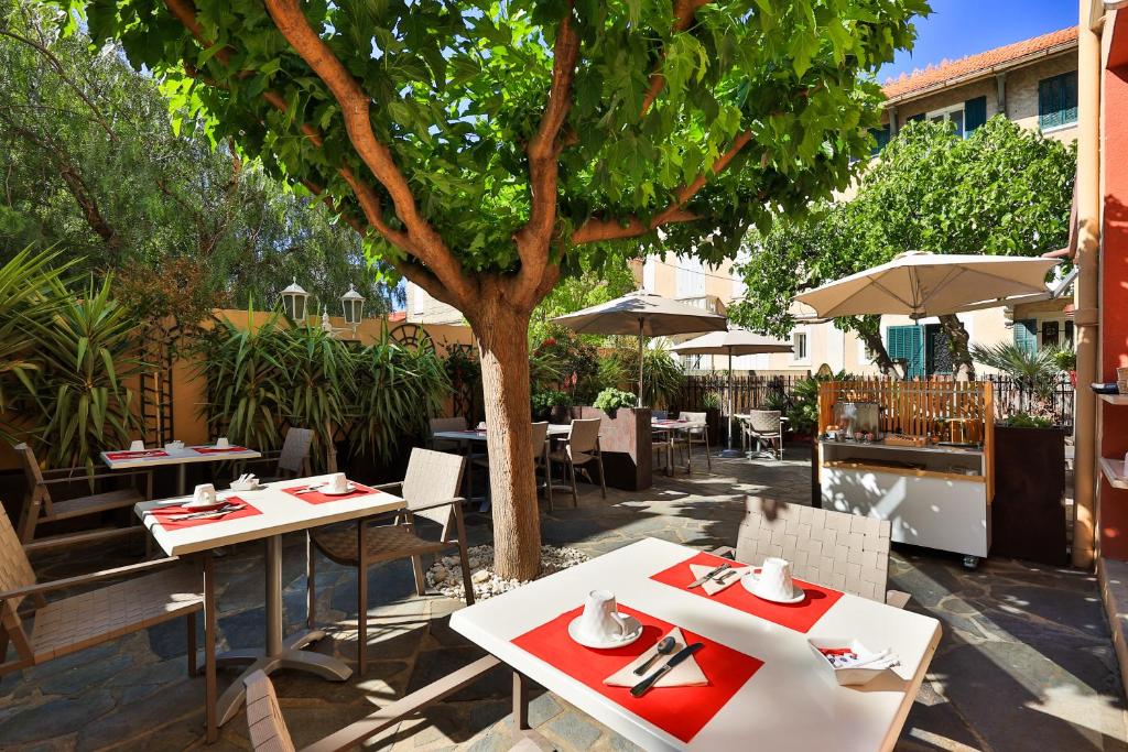 Zahrada ubytování Hôtel Provençal