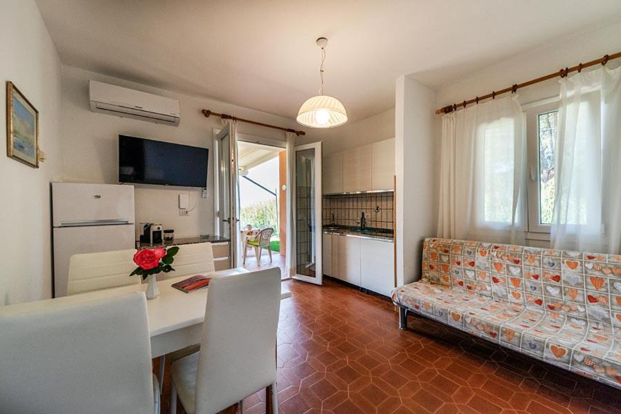 Kuchyň nebo kuchyňský kout v ubytování Villa Cecilia - Appartamenti