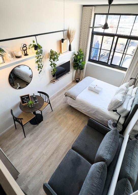 Luxury Tiny Home CoLiving City Views, Cape Town (updated prices 2024)