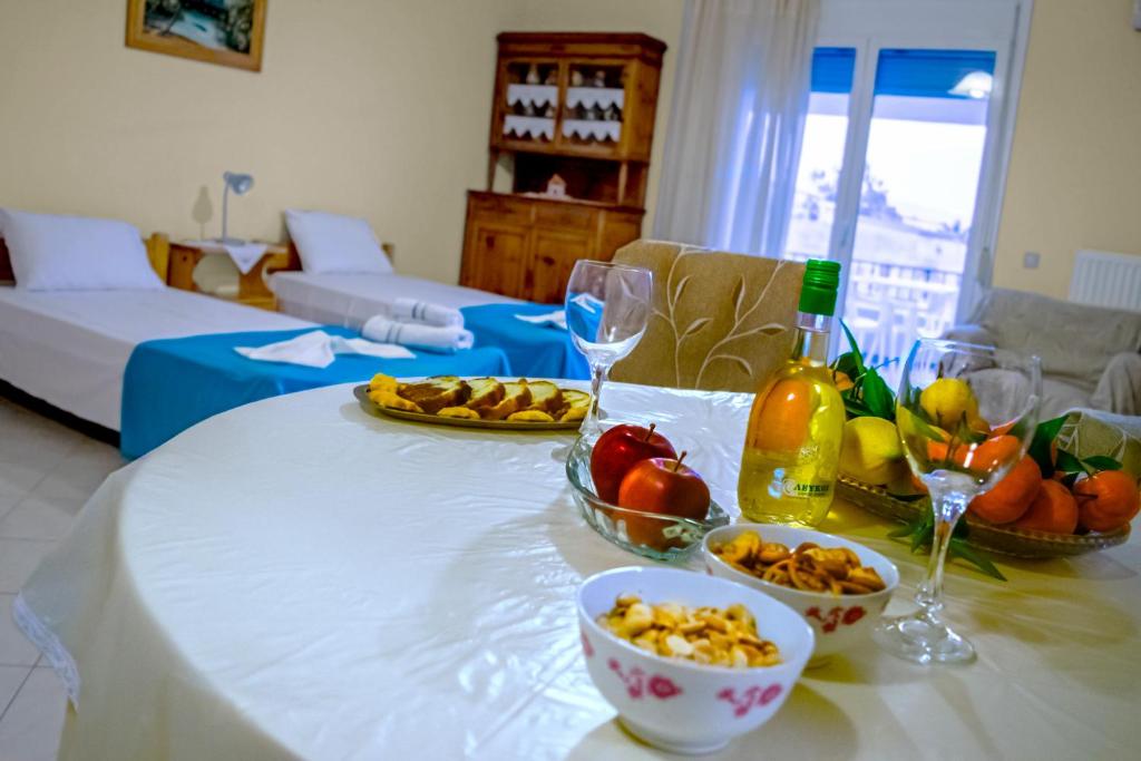 Kleidas Apartments, Thymianá, Greece - Booking.com