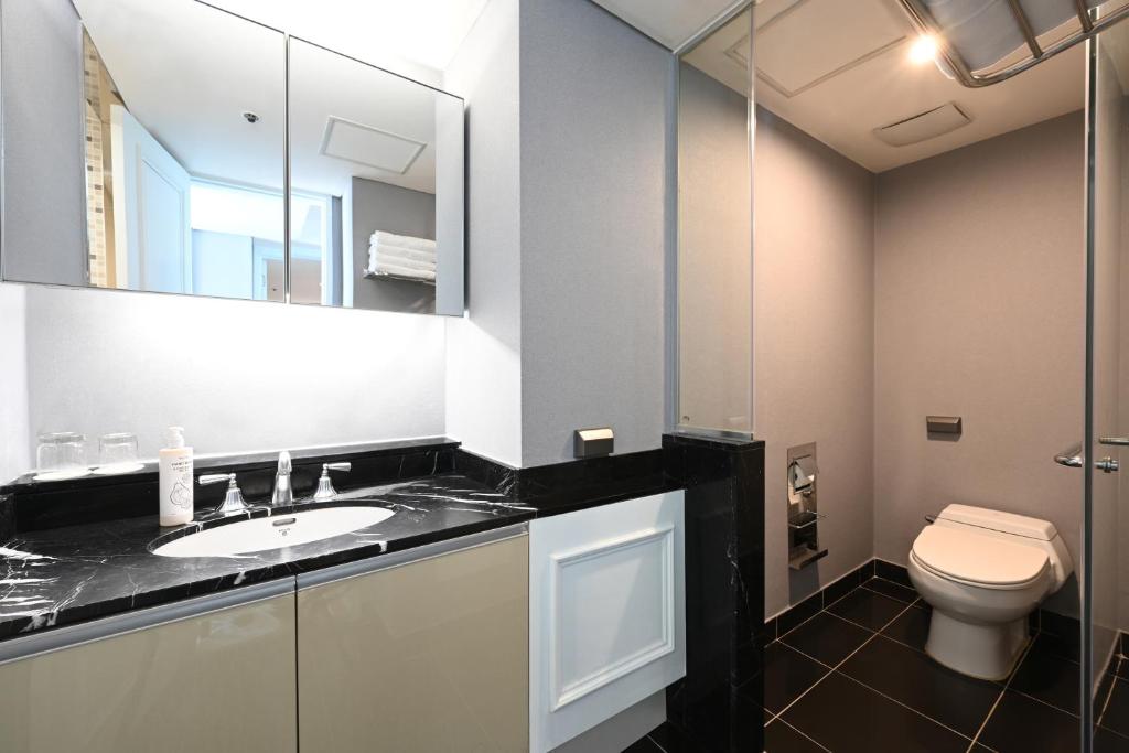 Koupelna v ubytování Kolon Seacloud Hotel