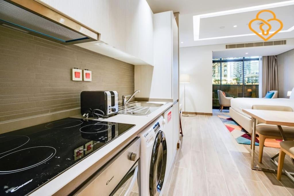 Keysplease Modern Beach Studio Murjan 2، JBR P60B