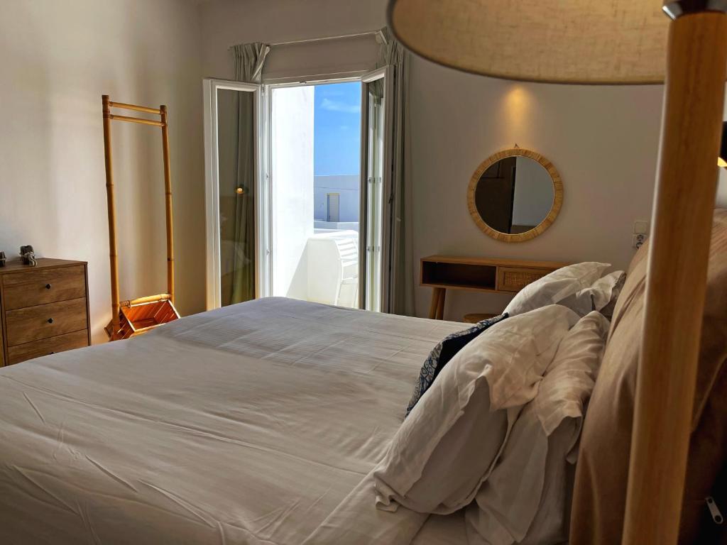 Adonis Hotel Studios & Apartments - 3