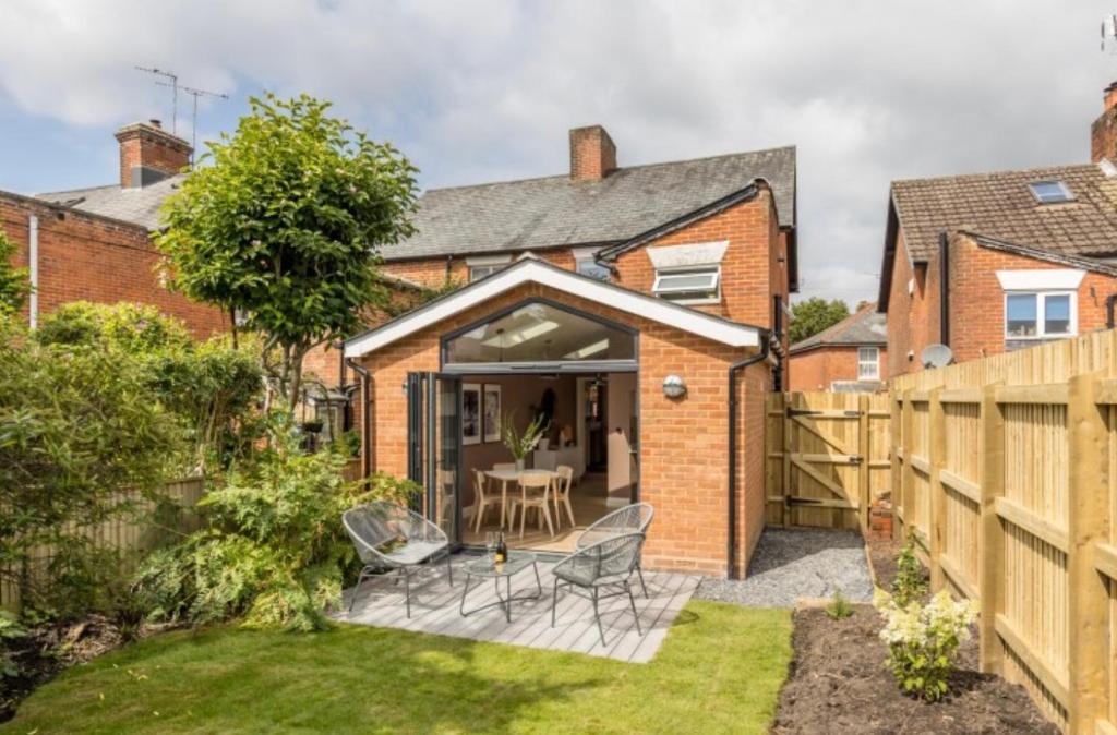 Fallow Cottage - Housity