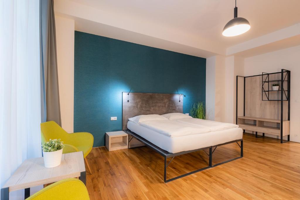 EA ApartHotel Melantrich - Apartment Superior - 4 Pax