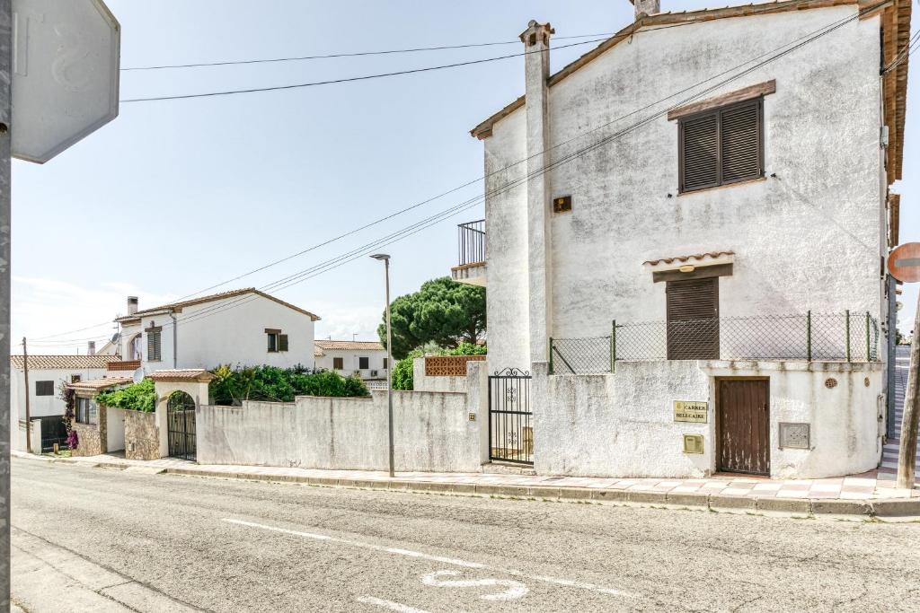The building in which the holiday home is located