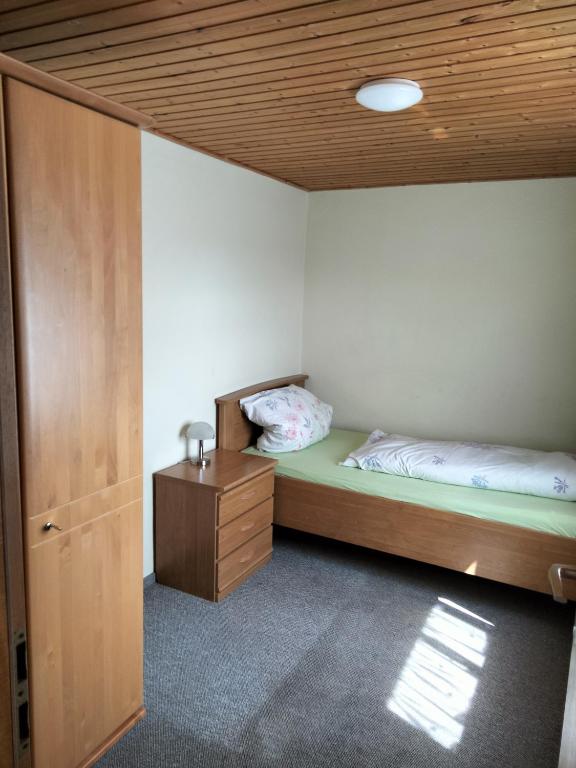 Postel nebo postele na pokoji v ubytování Ferienwohnung Odorfer