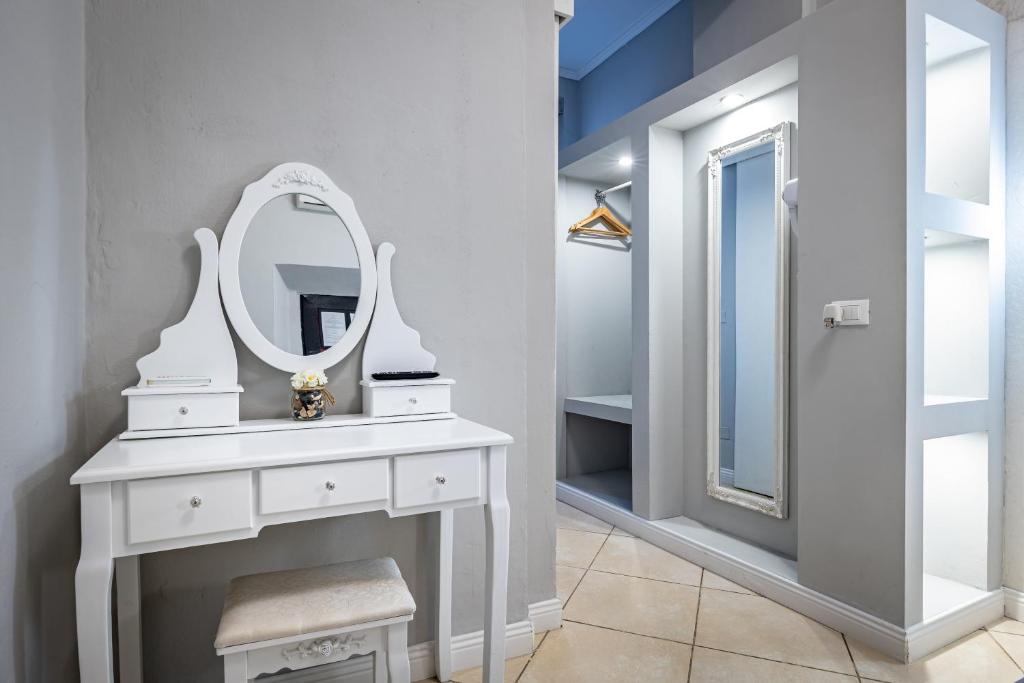 HOTEL VENETO Centro Storico di Firenze - Resim 29