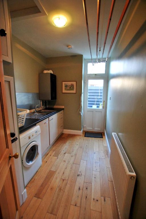 Kuchyň nebo kuchyňský kout v ubytování 2 Melville Terrace Anstruther