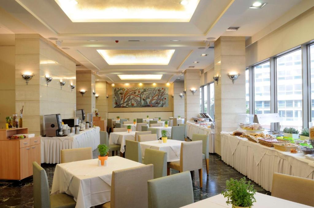 Restaurace v ubytování Dorian Inn - Sure Hotel Collection by Best Western