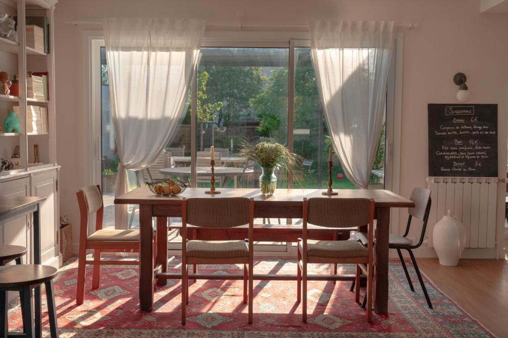 Fotografie z fotogalerie ubytování Hôtel Restaurant La Voile Bleue v destinaci Erdeven