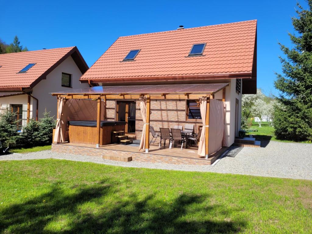 Budova, v ktorej sa dovolenkový dom nachádza