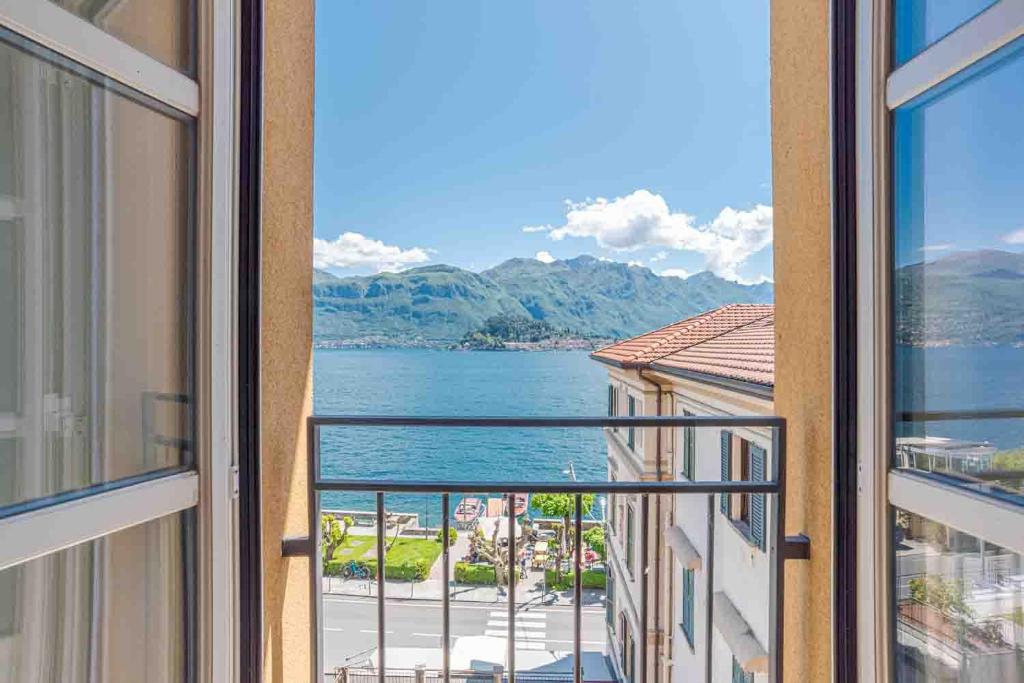 Maioliche Apartments Griante - Two-Bedroom Apartment With Lake View