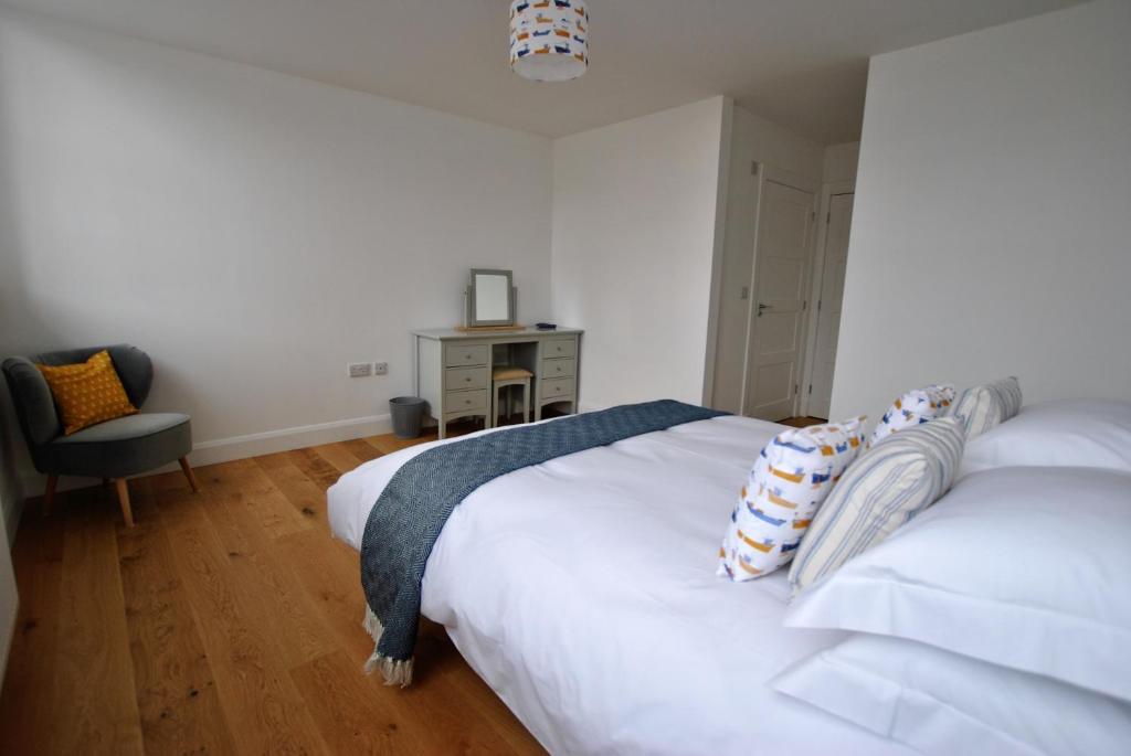 Postel nebo postele na pokoji v ubytování Walters Neuk Anstruther- luxury coastal home