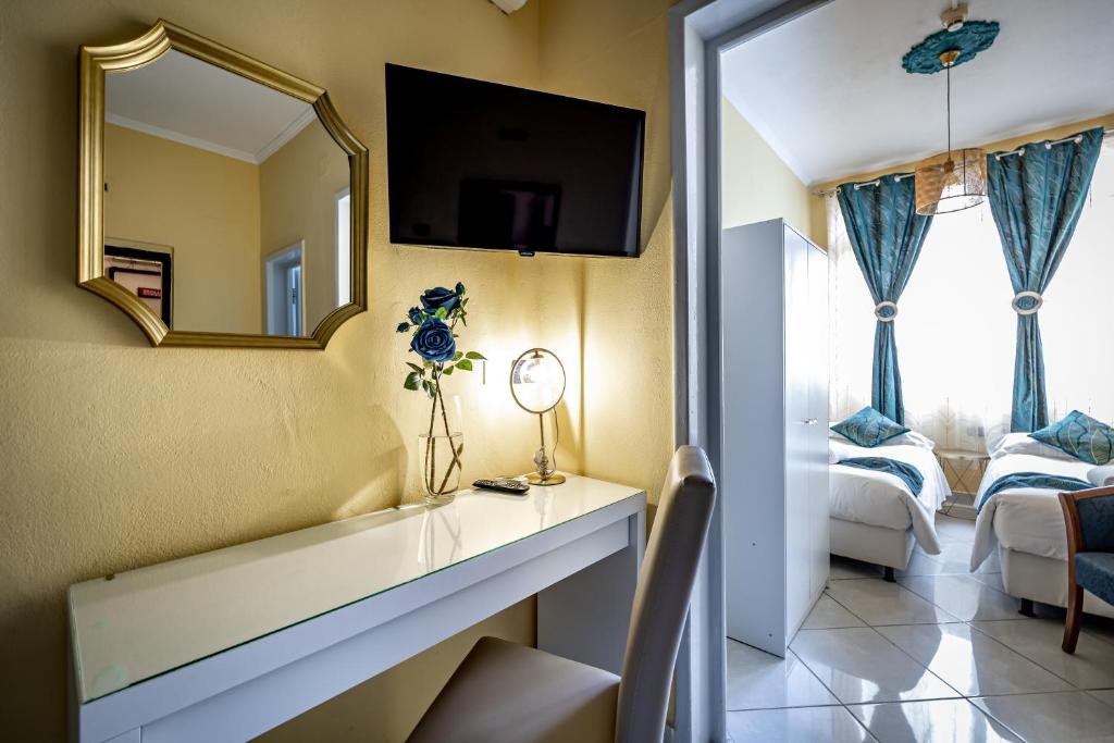 HOTEL VENETO Centro Storico di Firenze - Resim 20