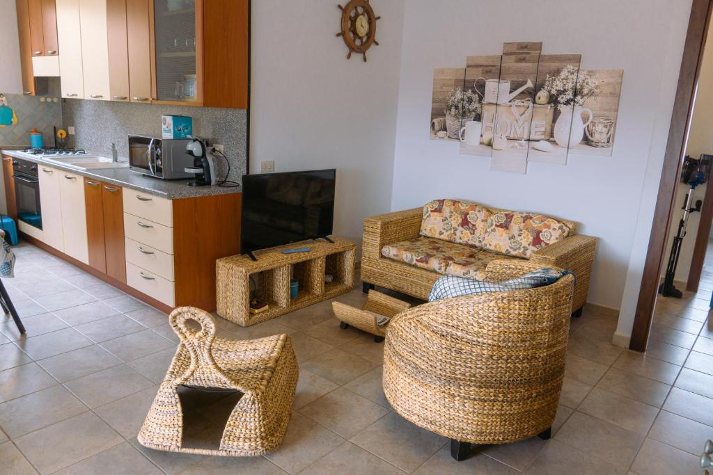 Calasetta Comfy Apartment - Spazioso Apt con Terrazza
