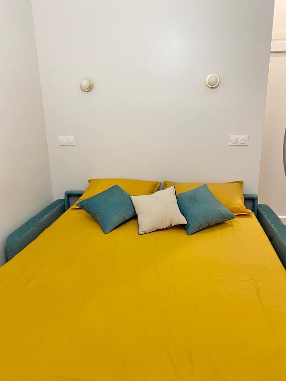 Postel nebo postele na pokoji v ubytování Appartements neuf - Frontière de Monaco - clim - WIFI