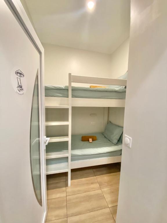 Postel nebo postele na pokoji v ubytování Appartements neuf - Frontière de Monaco - clim - WIFI
