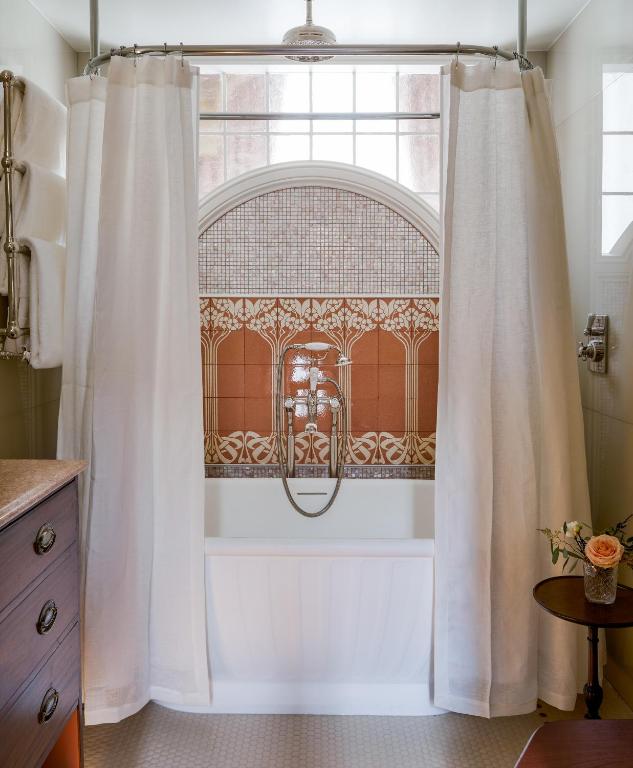 Henrys Townhouse Marylebone, London