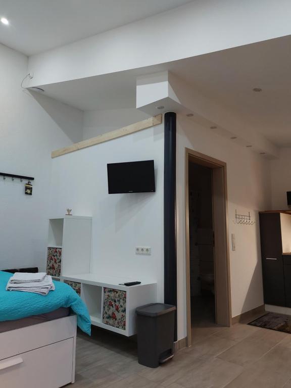 Ferienwohnungen! Kleine Bungalows mit Terrasse! - Deluxe Queen Studio